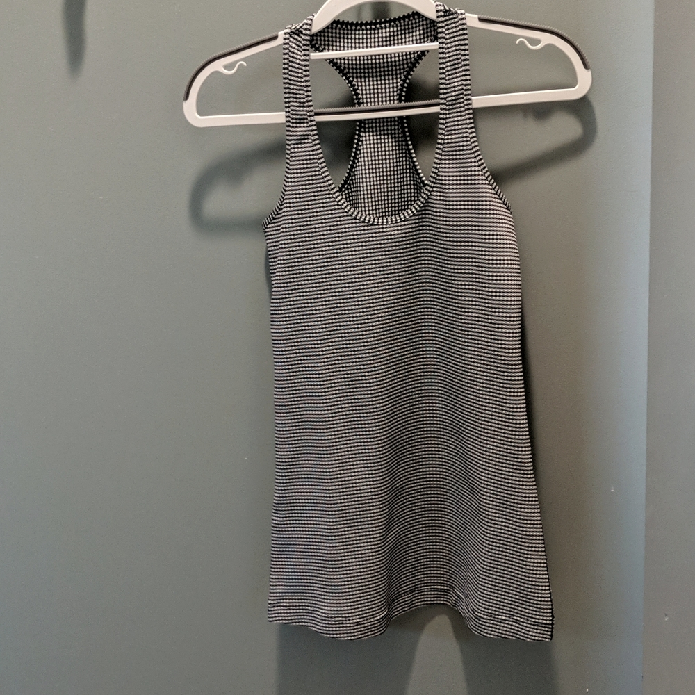Lululemon cool racerback tank checkered size 6